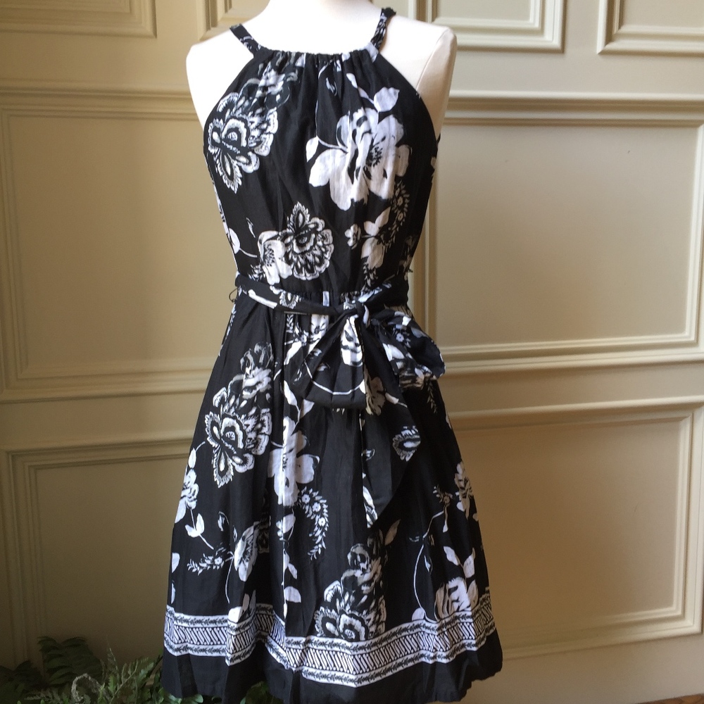 LAST CHANCE 💎NWT💎 WHBM Halter Dress